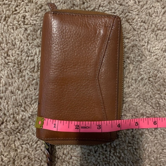 Fossil leather wallet/phone keeper - Picture 4 of 4